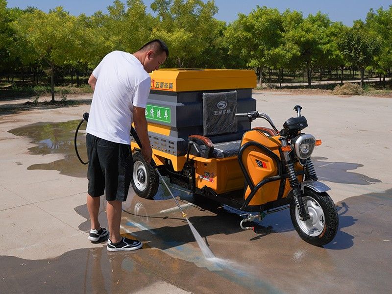 電動(dòng)三輪高壓清洗車(chē)(600L)Q1